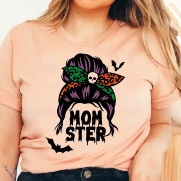 🦋*NEW!*🦋 Momster Halloween Graphic Tee - Picture 1 of 1